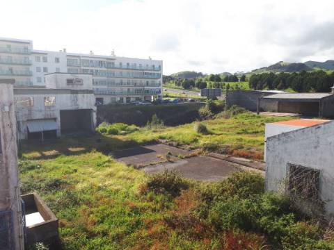 Terreno para EMPREENDIMENTO URBANÍSTICO em PRIME ZONE de Ponta Delgada