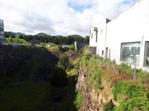 Terreno para EMPREENDIMENTO URBANÍSTICO em PRIME ZONE de Ponta Delgada