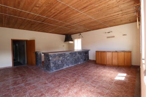 Moradia T4 nos Altares em Angra do Heroísmo