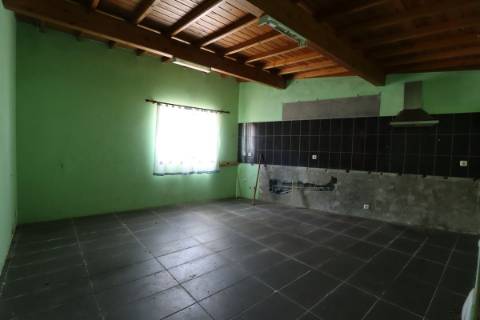 Moradia T4 nos Altares em Angra do Heroísmo