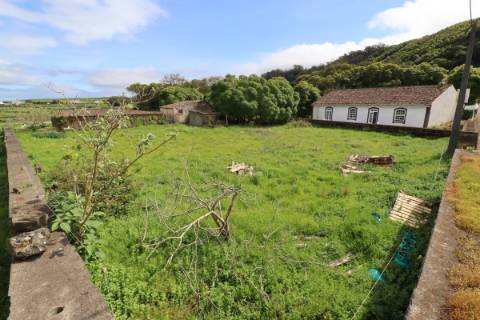 Dois Terrenos para Construção Urbana nas Fontinhas Praia da Vitória