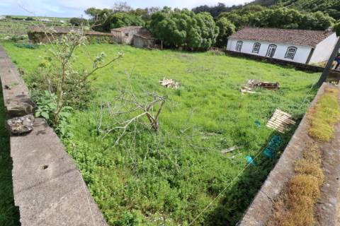 Dois Terrenos para Construção Urbana nas Fontinhas Praia da Vitória