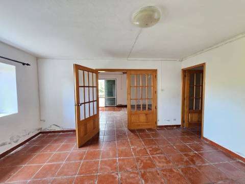 Moradia T4 em Santo António - São Roque do Pico