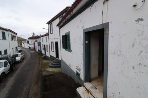 Moradia T5 na Ribeirinha - Ribeira Grande