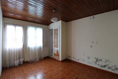 Moradia T5 na Ribeirinha - Ribeira Grande