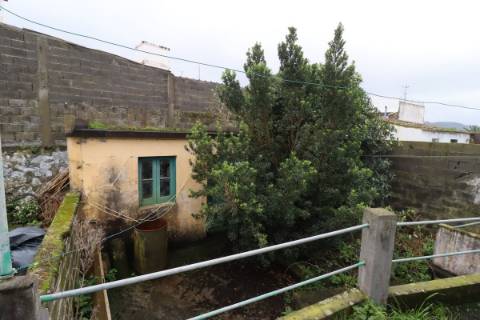 Moradia T5 na Ribeirinha - Ribeira Grande