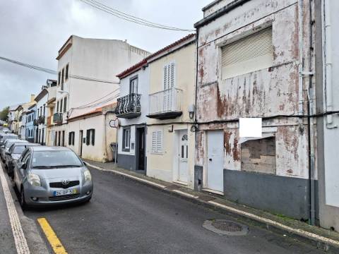 Moradia T3 na Arquinha em Ponta Delgada