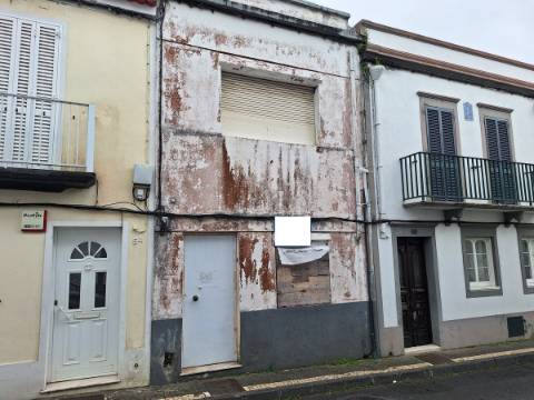 Moradia T3 na Arquinha em Ponta Delgada