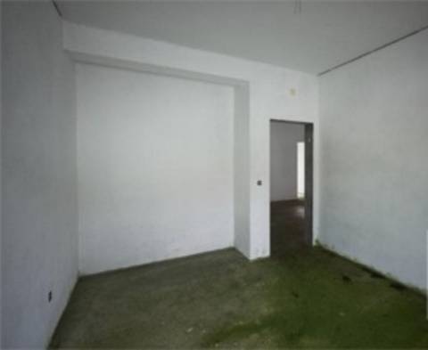 Edifício Misto de Habitação e Restaurante em Posto Santo Angra do Heroísmo