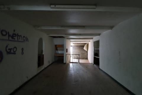 Prédio Urbano de Habitação e Comércio no Centro de Angra do Heroísmo