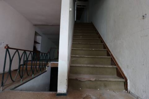 Prédio Urbano de Habitação e Comércio no Centro de Angra do Heroísmo