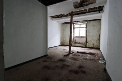 Prédio Urbano de Habitação e Comércio no Centro de Angra do Heroísmo