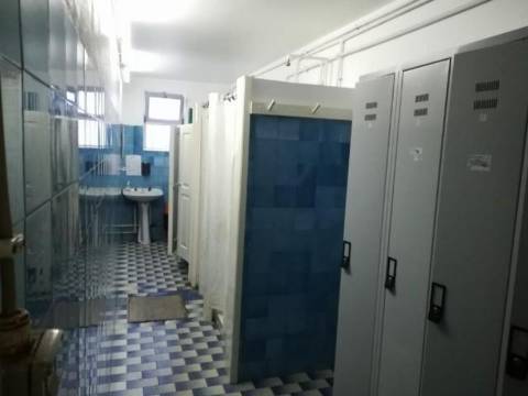 Prédio Industrial de 2 Edifícios e 1 Armazém em Santa Cruz - Praia da Vitória