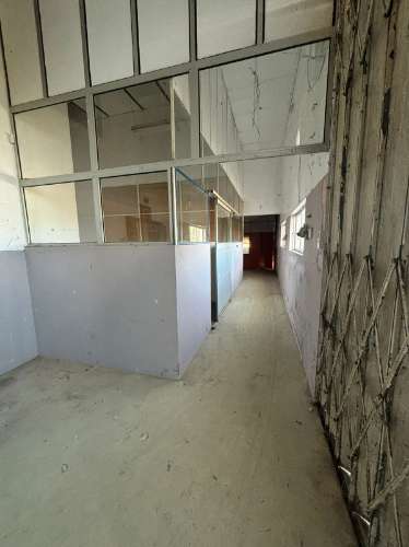 Prédio Industrial de 2 Edifícios e 1 Armazém em Santa Cruz - Praia da Vitória