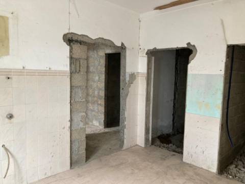 MORADIA T2 EM SANTA CRUZ DA GRACIOSA