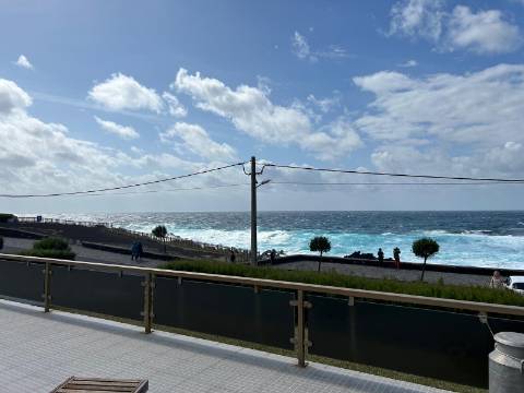 MORADIA ISOLADA COM VISTA MAR DIRETA