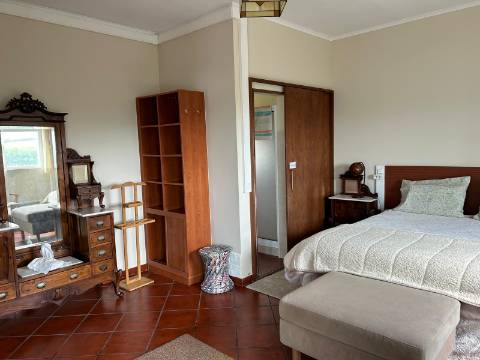 MORADIA ISOLADA COM VISTA MAR DIRETA