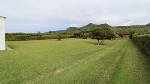 MORADIA ISOLADA COM VISTA MAR DIRETA