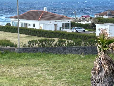 MORADIA ISOLADA COM VISTA MAR DIRETA