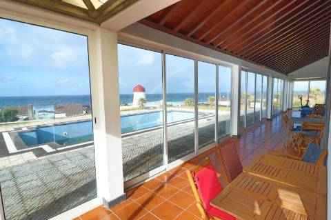 Oportunidade Única - Moradia com Vista Deslumbrante nos Mosteiros!