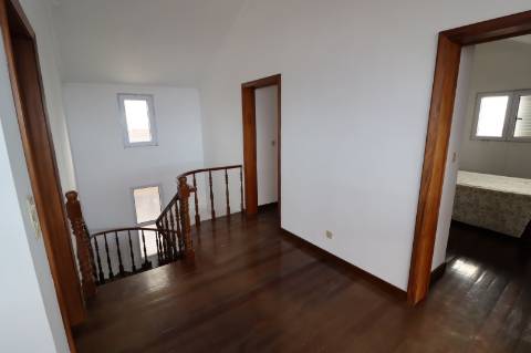 Oportunidade Única - Moradia com Vista Deslumbrante nos Mosteiros!