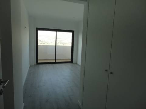 T3 com piscina privada no Infantado