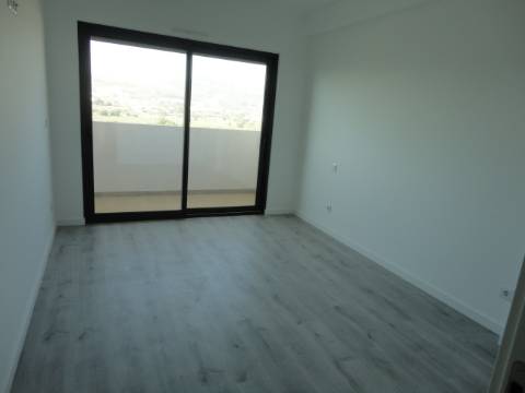 T3 com piscina privada no Infantado