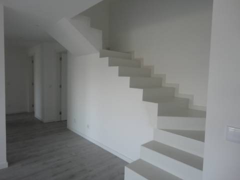 T3 com piscina privada no Infantado