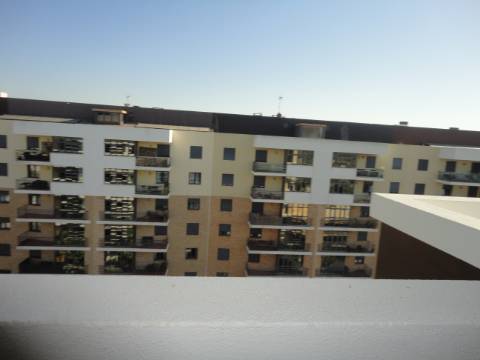 T3 com piscina privada no Infantado