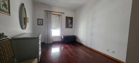 Apartamento T4 c/ garagem à venda quinta Voimarães