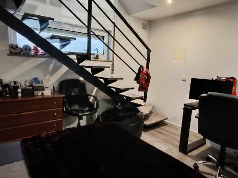 Arrenda se T1 em Celas