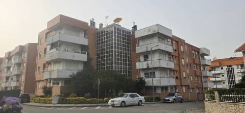 Excelente t4 DUPLEX com garagem duple e elevador na urbanização nova nova Conímbriga1