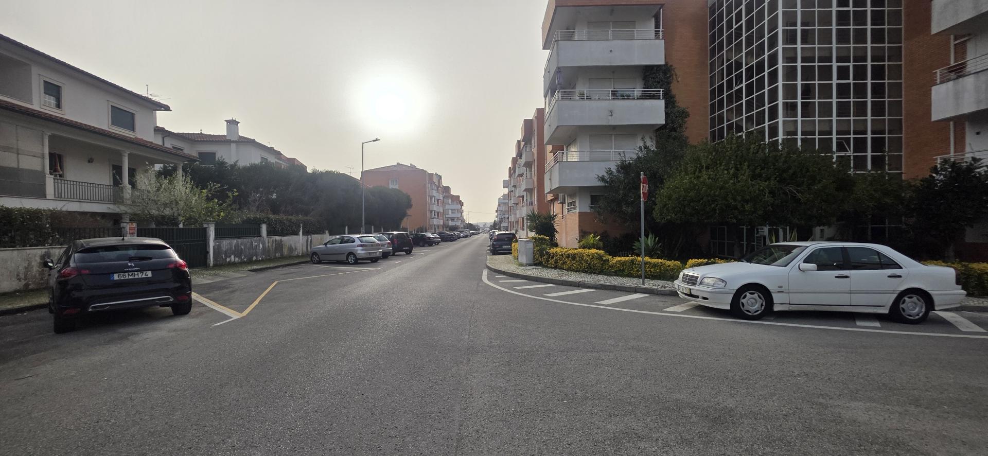 Excelente t4 DUPLEX com garagem duple e elevador na urbanização nova nova Conímbriga1