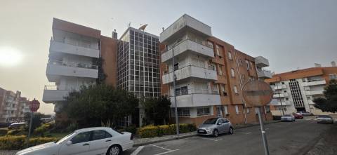 Excelente t4 DUPLEX com garagem duple e elevador na urbanização nova nova Conímbriga1