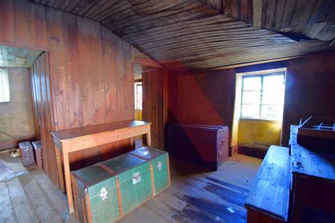 Moradia  Venda em São João da Boa Vista,Tábua