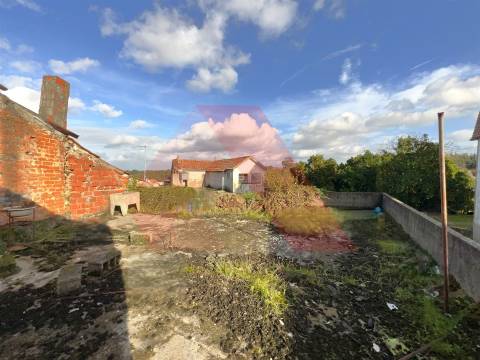 Moradia para Restaurar  Venda em Covas e Vila Nova de Oliveirinha,Tábua