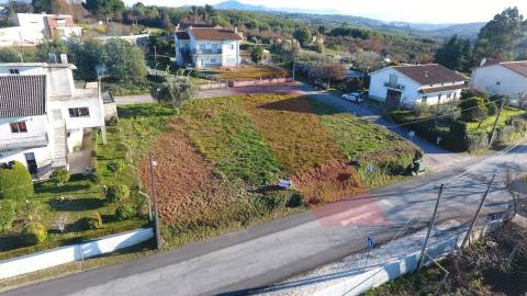 Lote de Terreno  Venda em Covas e Vila Nova de Oliveirinha,Tábua