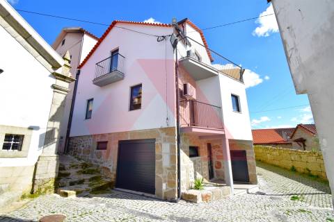 Moradia T3 Venda em Oliveira do Hospital e São Paio de Gramaços,Oliveira do Hospital