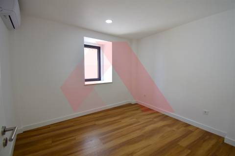 Moradia T3 Venda em Oliveira do Hospital e São Paio de Gramaços,Oliveira do Hospital