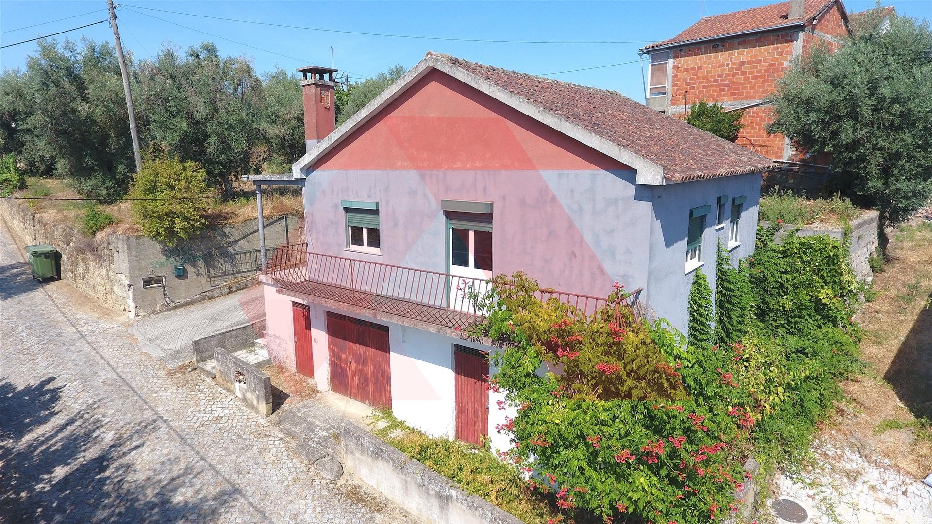 Moradia T3 Venda em Candosa,Tábua