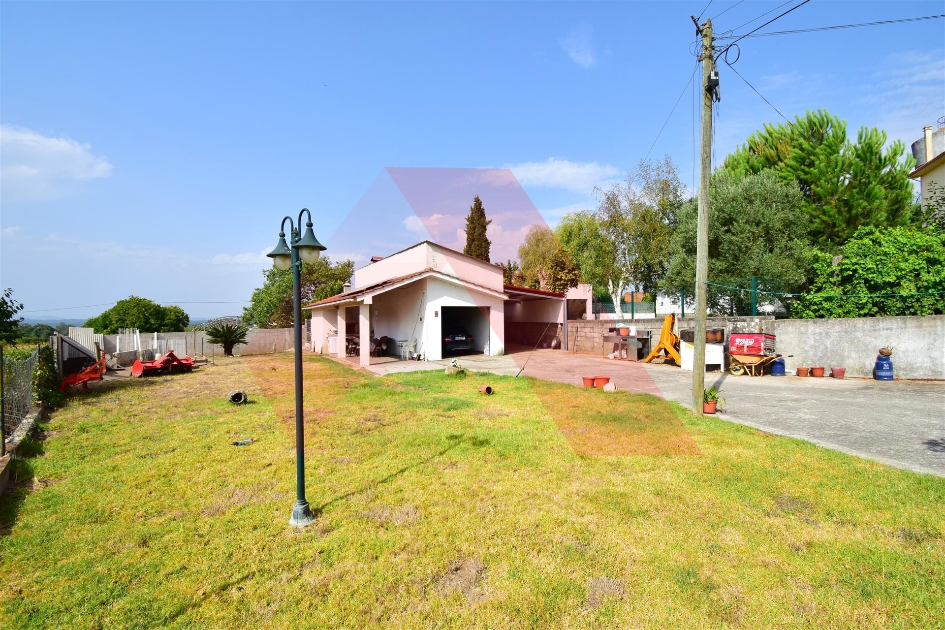 Moradia T3 Venda em Pinheiro de Ázere,Santa Comba Dão