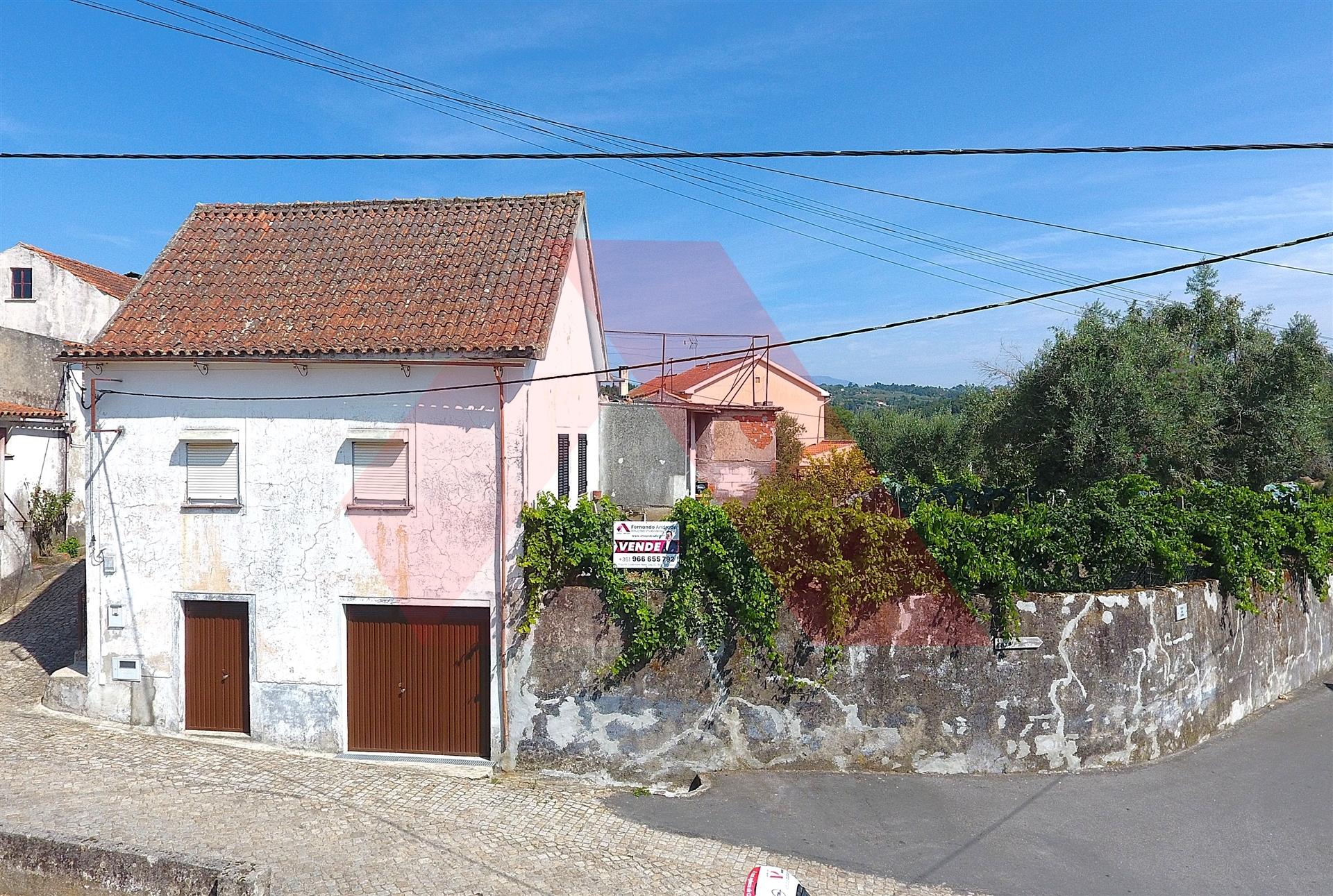 Moradia T2 Venda em Covas e Vila Nova de Oliveirinha,Tábua