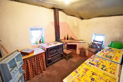 Moradia T4 Venda em Espariz e Sinde,Tábua