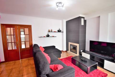 Apartamento T3 Venda em Santa Comba Dão e Couto do Mosteiro,Santa Comba Dão