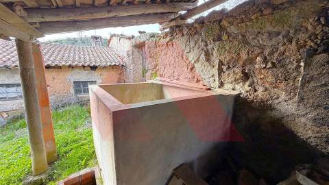 Moradia Isolada T2 Venda em Póvoa de Midões,Tábua
