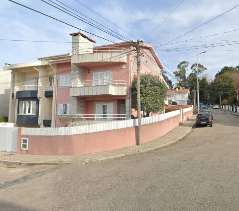 Moradia T4 em Mafamude - perto do Hospital de Gaia (Santos Silva)