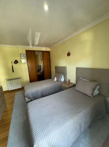 Moradia T4 em Mafamude - perto do Hospital de Gaia (Santos Silva)