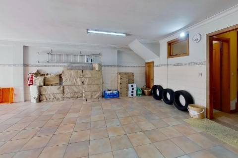 Moradia T4 em Mafamude - perto do Hospital de Gaia (Santos Silva)