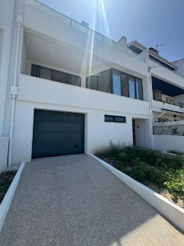 Moradia T4 em Gondomar - Totalmente Remodelada com Qualidade Premium | Disponível em Julho!