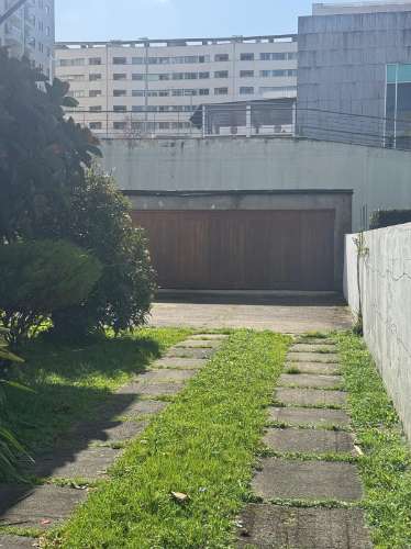 Moradia Independente para Arrendamento na Avenida da Boavista, Porto